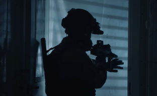 В Escape from Tarkov заметили зомби с топором. Вышло обновление 0.15.5.0 с новым оружием, функциями и наградами за достижения