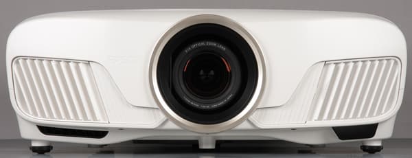 Проектор Epson EH-TW7300, лицевая поверхность