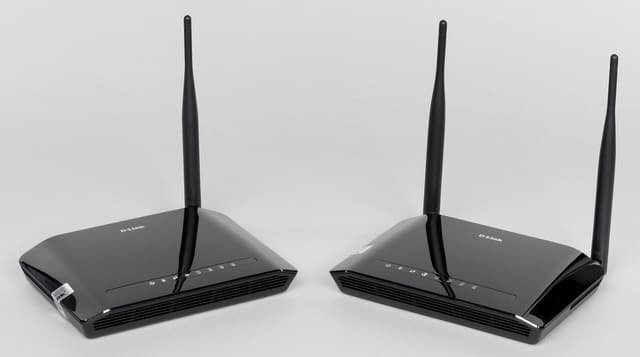 Внешний вид D-Link DIR-300S и DIR-615S