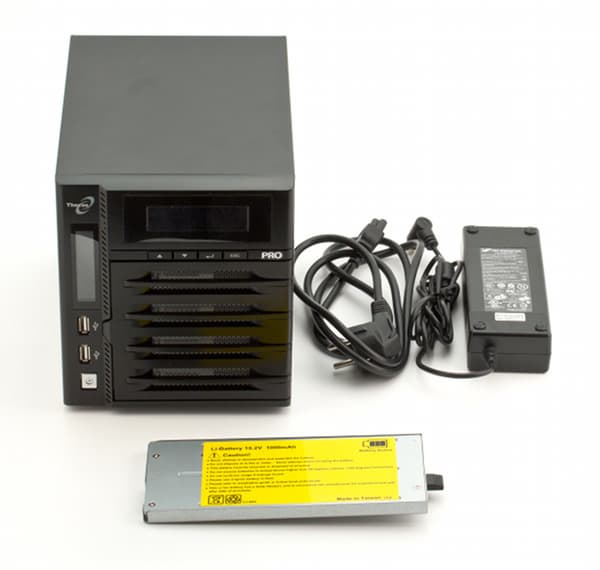 Комплект поставки сетевого накопителя Thecus N4200Pro Комплект поставки сетевого накопителя Thecus N4200Pro