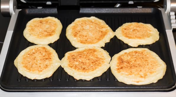 Контактный электрогриль Kitfort KT-1603