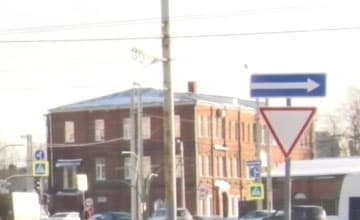 Видеокамера JVC GY-HM170