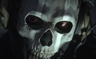 Обложка диска CoD Modern Warfare 2 для Xbox сообщает, что это хит PlayStation