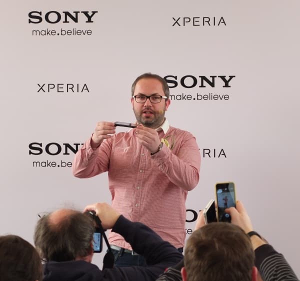 Cмартфоны Xperia SP и Xperia L