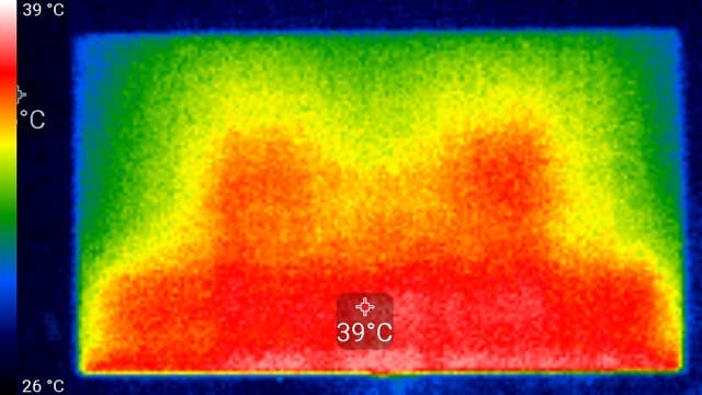 QLED-телевизор Samsung QE55Q7CAMUXRU. Нагрев спереди