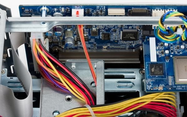 Конструкция QNAP TVS-863+