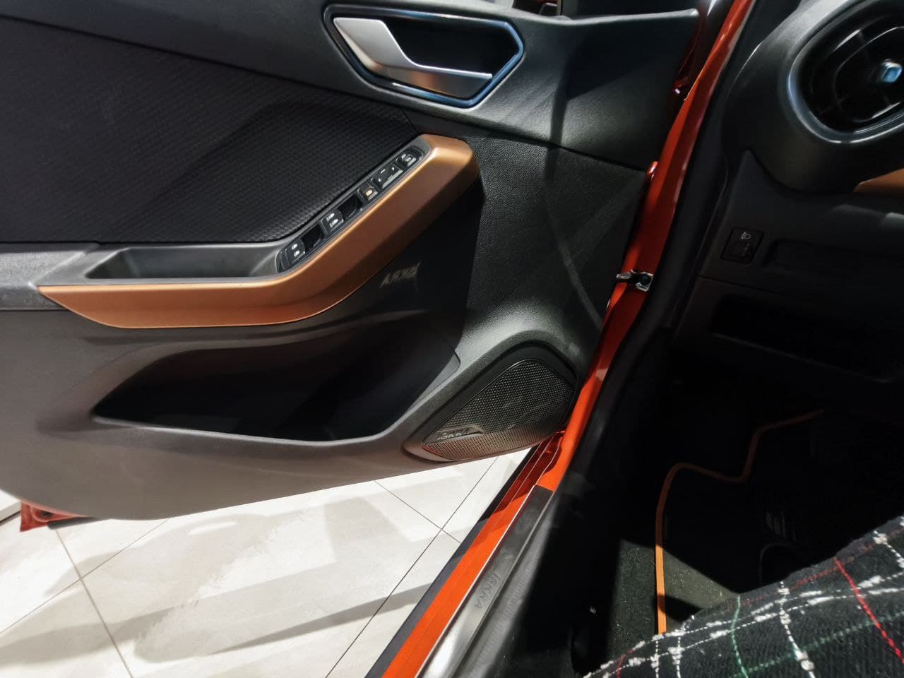 Салон&nbsp;Lada Iskra