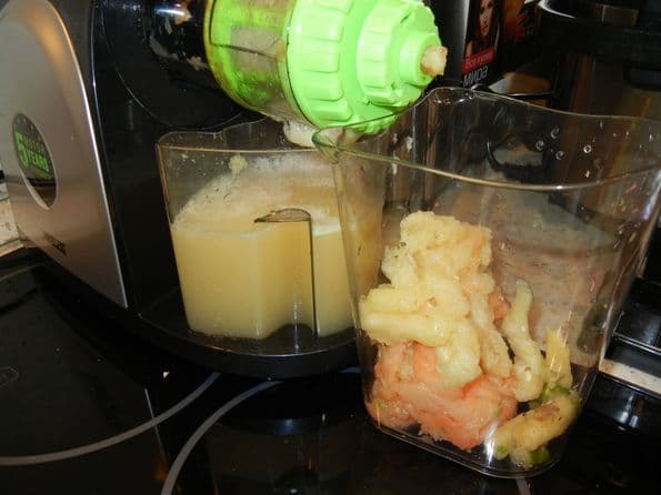 Шнековая соковыжималка Princess VitaPure 202041