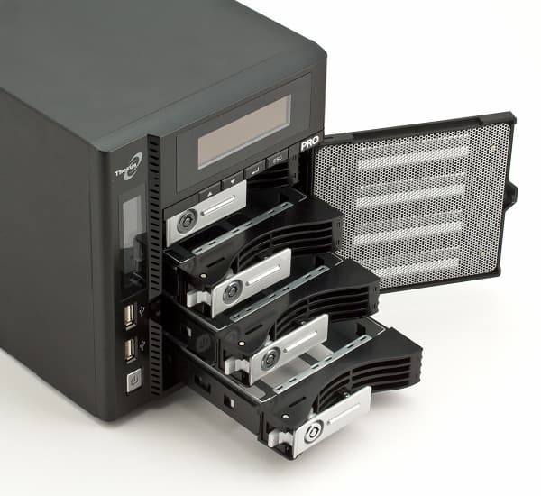 Внешний вид сетевого накопителя Thecus N4200Pro Внешний вид сетевого накопителя Thecus N4200Pro