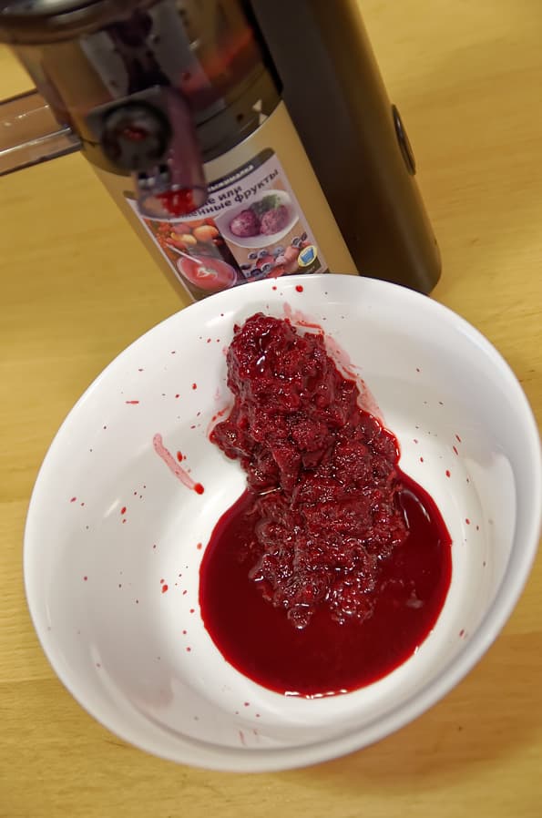 Шнековая соковыжималка Panasonic MJ-L500