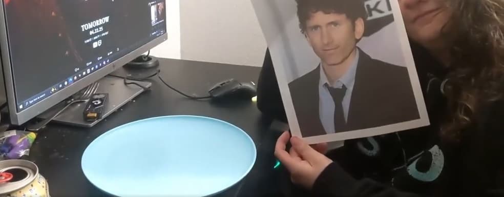 Человек слова. Фанат Oblivion съел фото Тодда Говарда после анонса ремастера