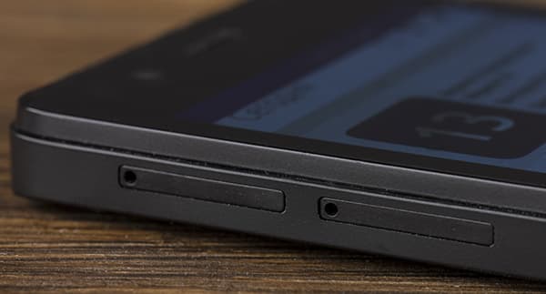 Смартфон BQ Aquaris E4.5 Ubuntu Edition Смартфон BQ Aquaris E4.5 Ubuntu Edition