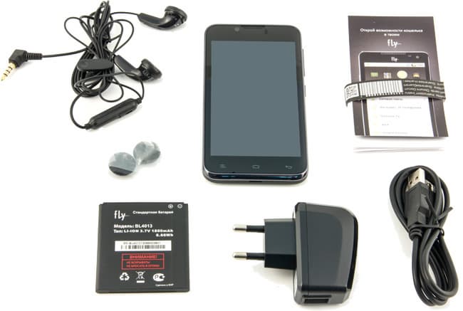 Аксессуары коммуникатора Обзор Fly IQ441. Аксессуары коммуникатора