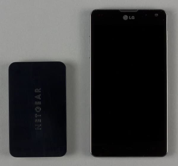 Netgear Push2TV PTV3000 в сравнении с LG Optimus G