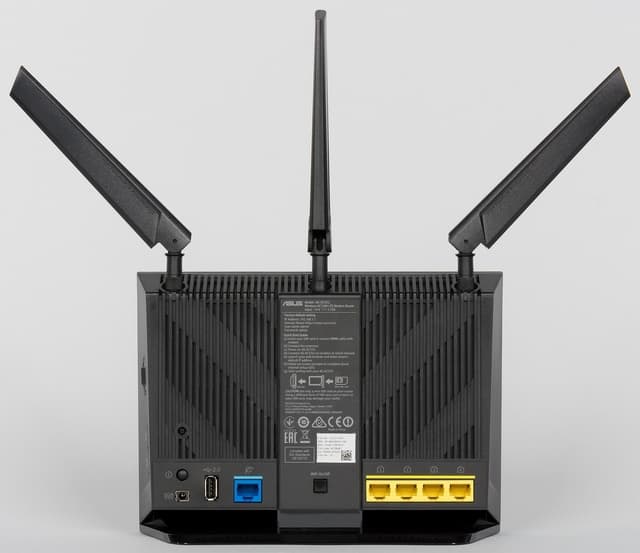 Внешний вид Asus 4G-AC55U