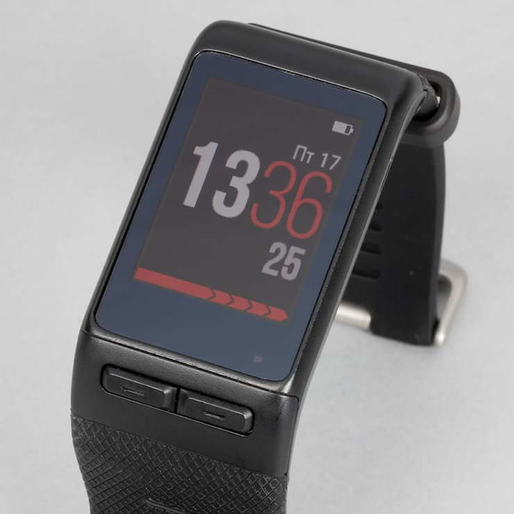 Фитнес-браслет Garmin vivosmart HR