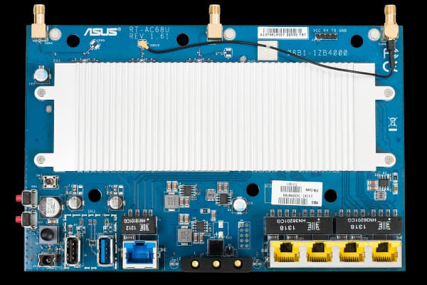 Печатная плата Asus RT-AC68U Печатная плата Asus RT-AC68U