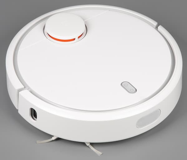 Xiaomi Mi Robot Vacuum, общий вид Xiaomi Mi Robot Vacuum, общий вид