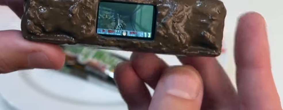 DOOM запустили на шоколадном батончике Milky Way. Опубликована необычная реклама