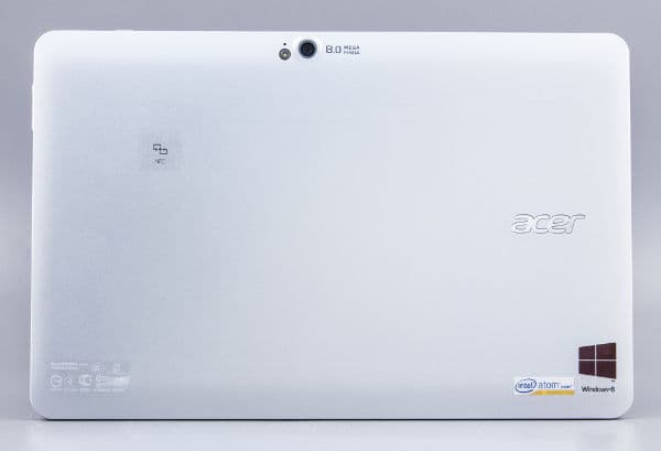 Вид сзади планшета Acer Iconia Tab W510