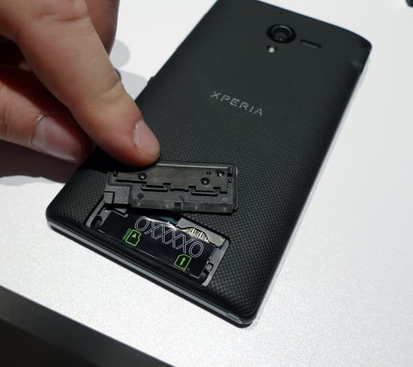 Мобильные новинки CES 2013