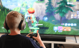 Школьники нынче больше хотят получать на Рождество подписки и игровую валюту, чем сами игры, показало исследование