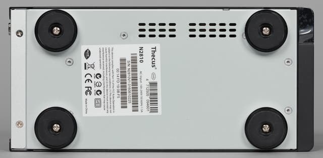 Внешний вид Thecus N2810 Внешний вид Thecus N2810