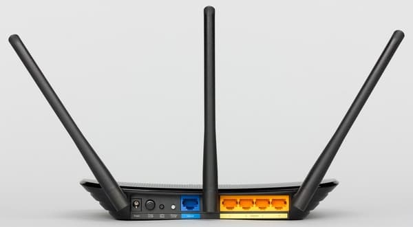 Внешний вид TP-Link TL-WR940N 450M