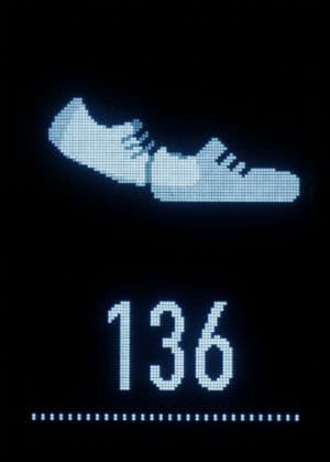 Снимок экрана фитнес-браслета Huawei TalkBand B2 Снимок экрана фитнес-браслета Huawei TalkBand B2