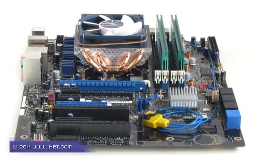 Кулер Titan TTC-NC25TZ/PW(RB)