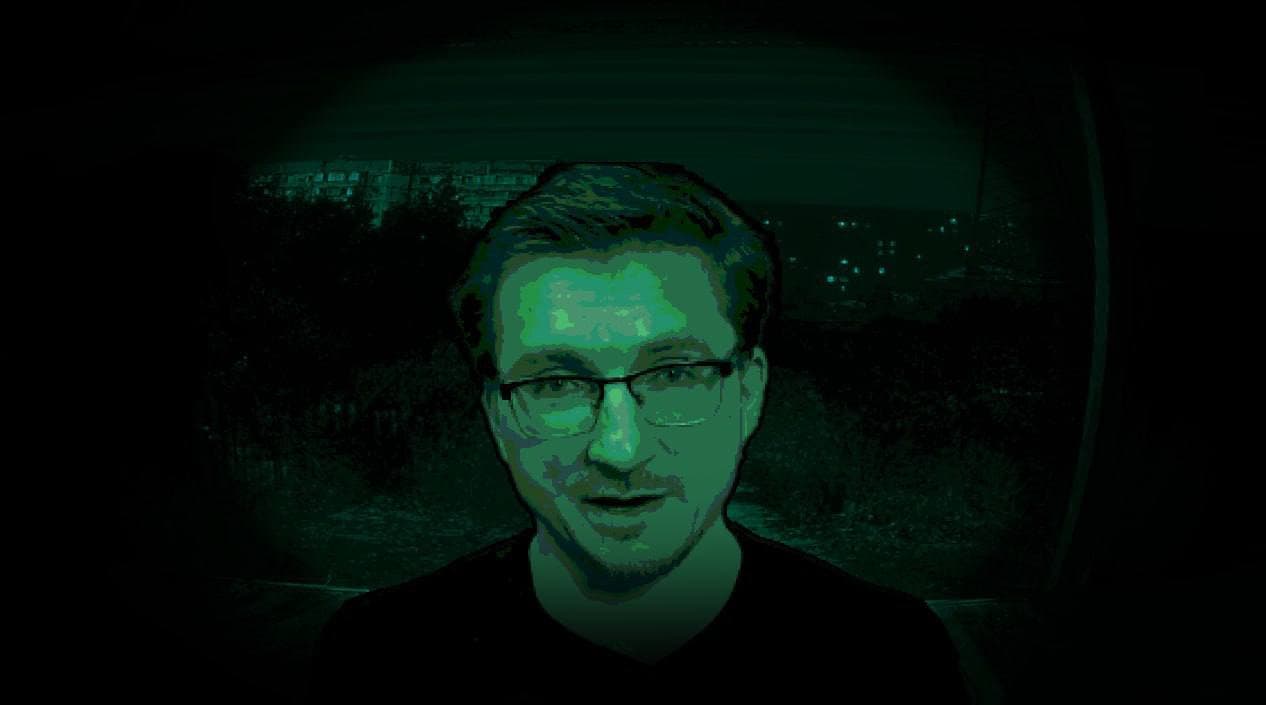 Какие только личности не бродят под окнами