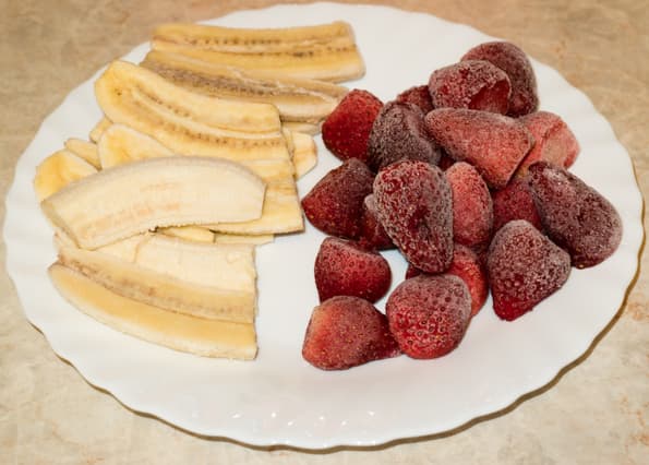 Двухшнековая горизонтальная соковыжималка Omega TWN32R