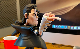 В Counter-Strike 2 появился баг в духе Майкла Джексона. Необычное движение вызывает смех и ужас