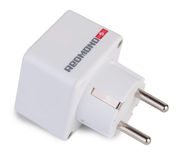 Гаджеты для Redmond Sky Home: розетка, цоколь и трекер