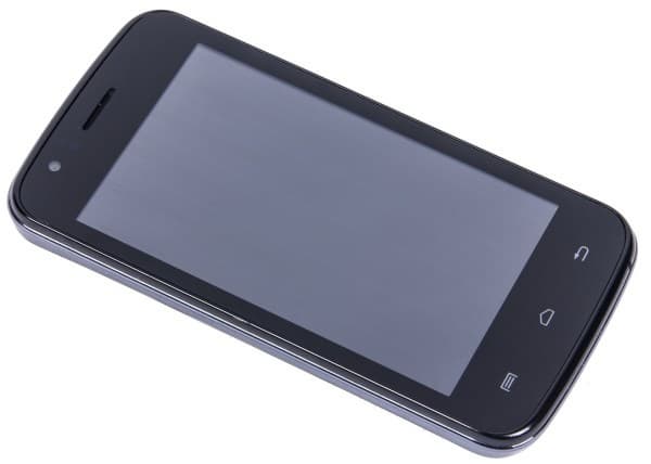 Дизайн смартфона Explay Atom