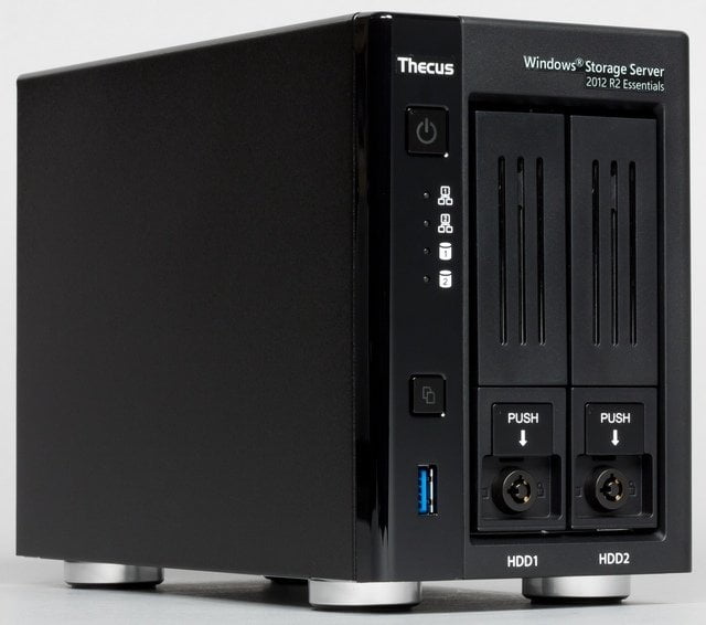 Внешний вид сетевого накопителя Thecus W2810Pro
