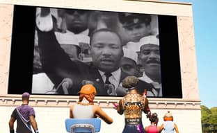 В рамках посвященного борьбе с расизмом ивента Epic Games отключила в Fortnite все эмоции. Кроме удара хлыстом