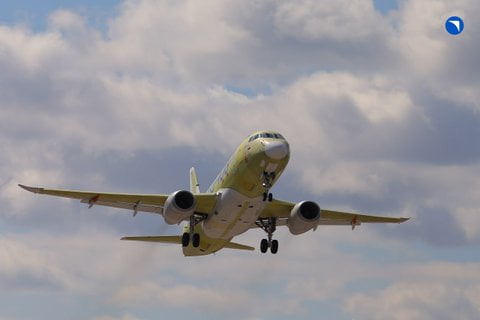 Полностью импортозамещенный «Суперджет» SJ-100 совершил первый полет