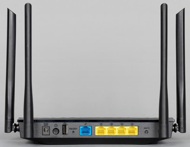 Внешний вид Asus RT-AC1200G+