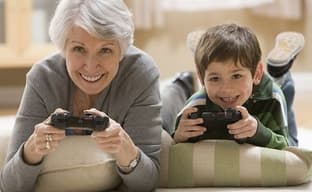 45% людей старше 50 лет играют и ценят в играх простоту