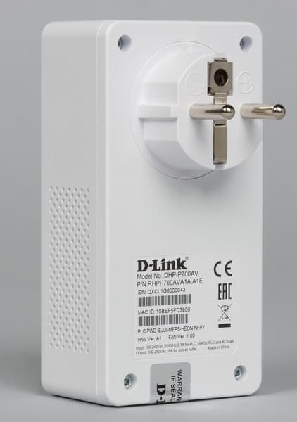 Внешний вид D-Link DHP-P700AV Внешний вид D-Link DHP-P700AV