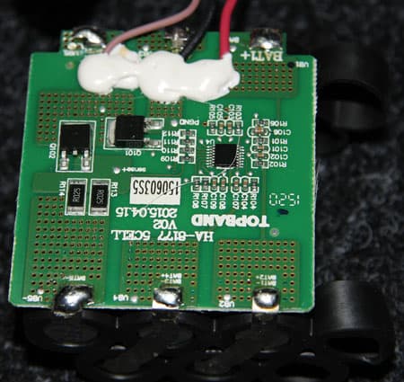 Пылесос Philips PowerPro Aqua FC6401/01, литий-ионная батарея Пылесос Philips PowerPro Aqua FC6401/01, литий-ионная батарея