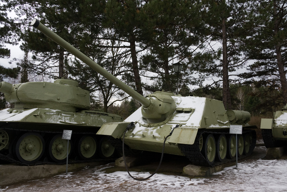 СУ-100