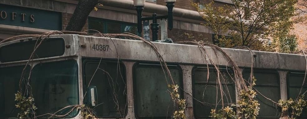 Разрушенный Бостон на новых фото со съемочной площадки сериала The Last of Us