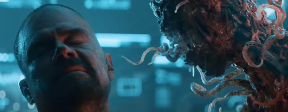 Монстр с тентаклями пристает к главному герою в рекламном ролике хоррора The Callisto Protocol